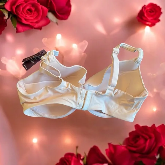 Cacique Cream Women's Bra - Picture 2 of 5